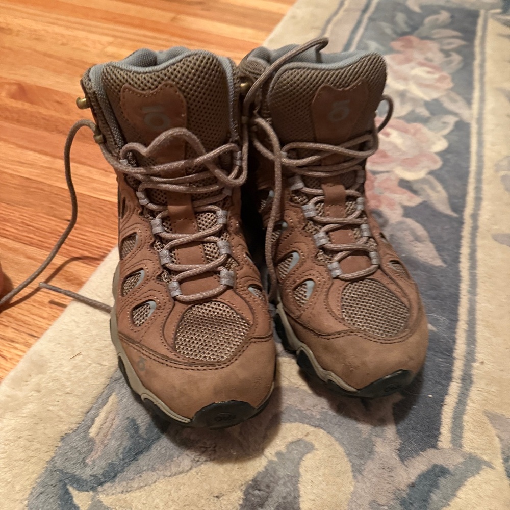 Oboz Bridger hiking boots waterproof worn once Walnut